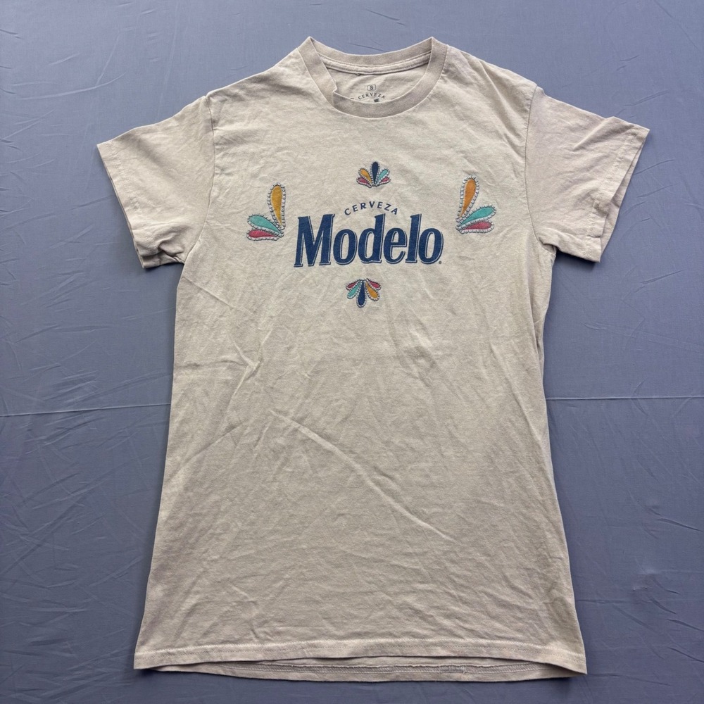 Cerveza Modelo Graphic T-Shirt Mens Small Tan Beer Logo Short Sleeve 100% Cotton